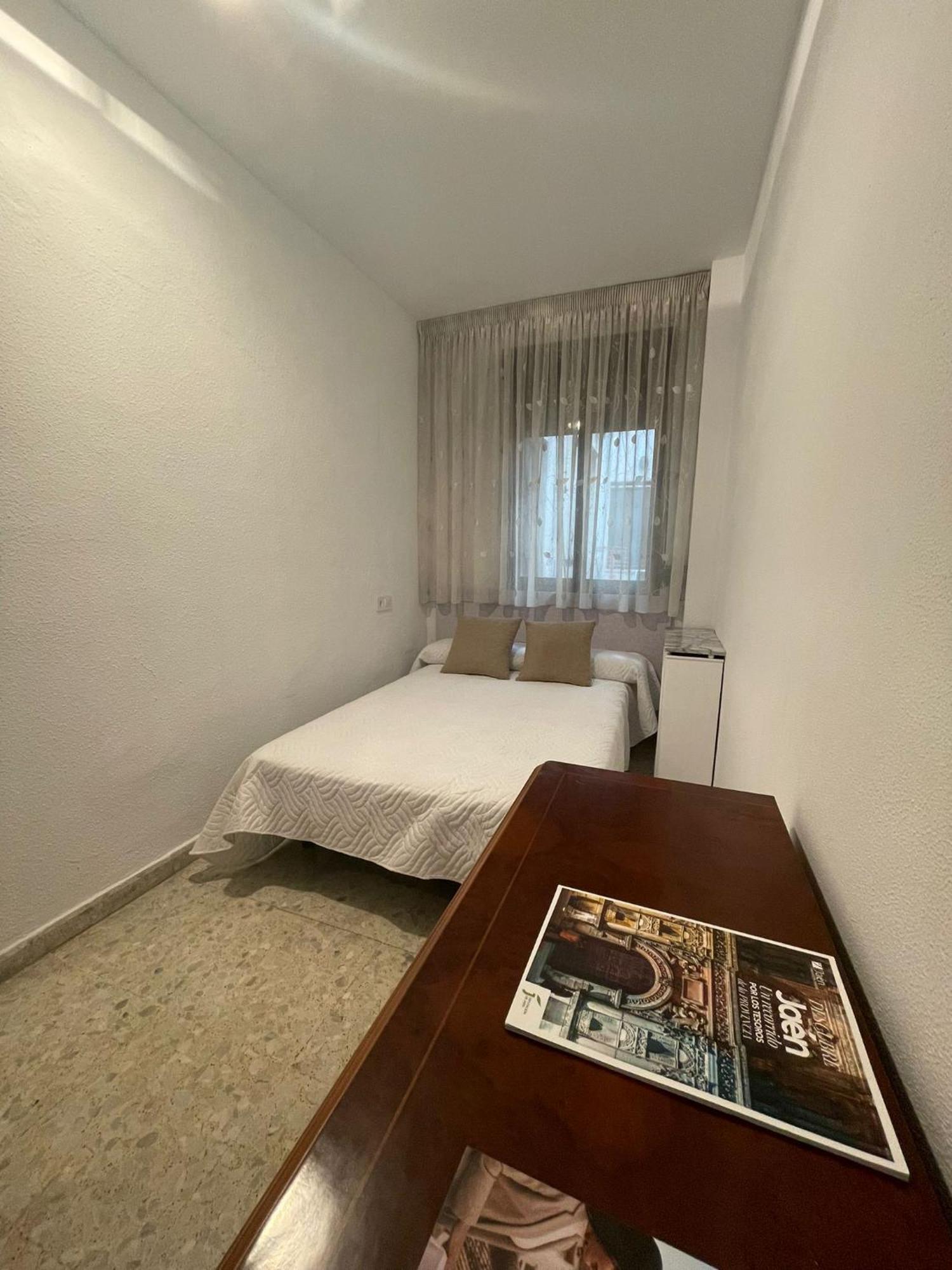 Alojamiento Comercio. Jaén Dış mekan fotoğraf